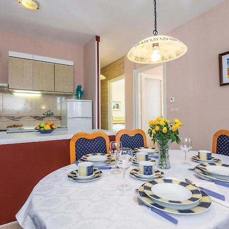 Gorgeous Apartment In Rijeka With Kitchen Extérieur photo