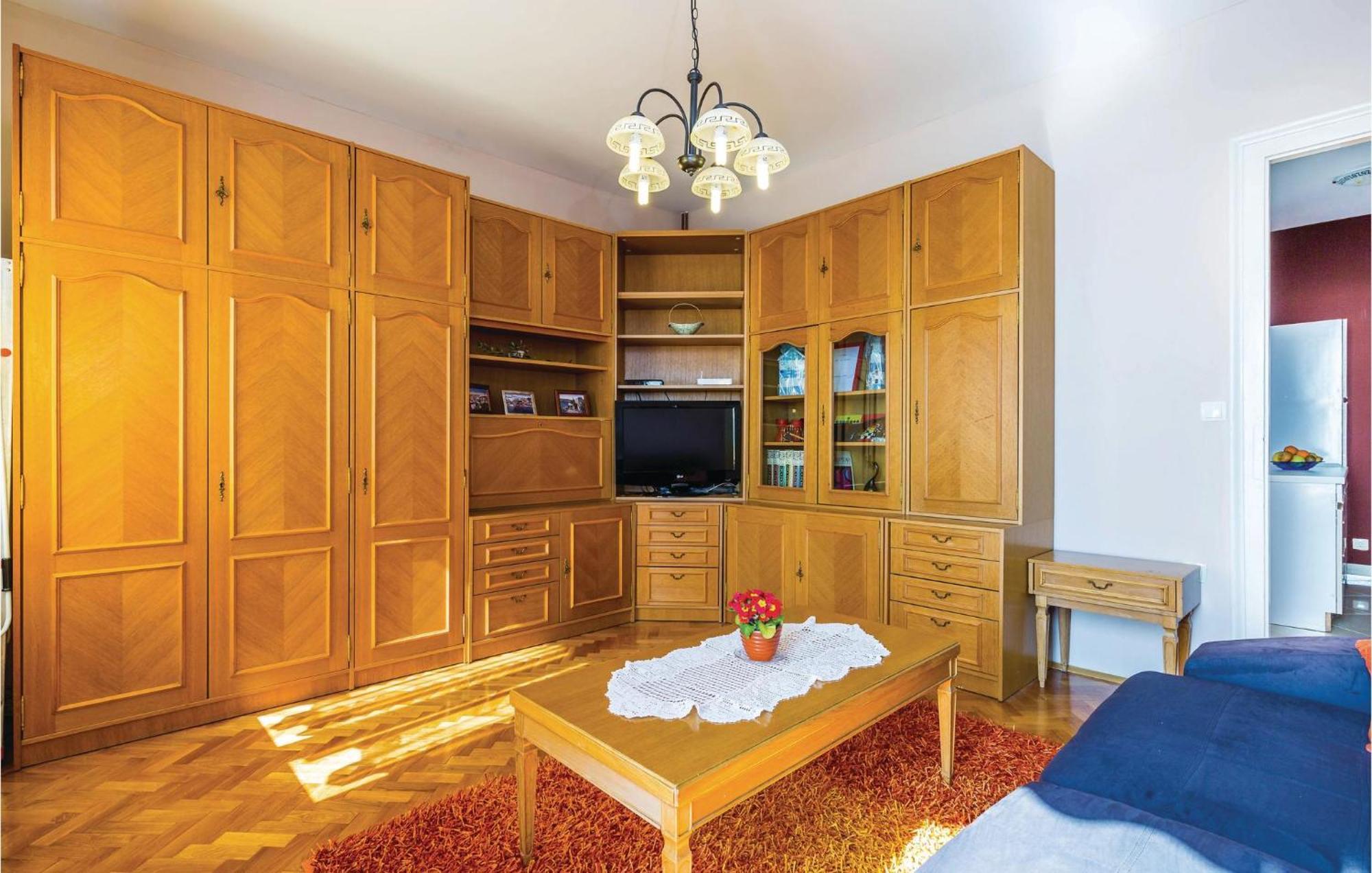 Gorgeous Apartment In Rijeka With Kitchen Extérieur photo